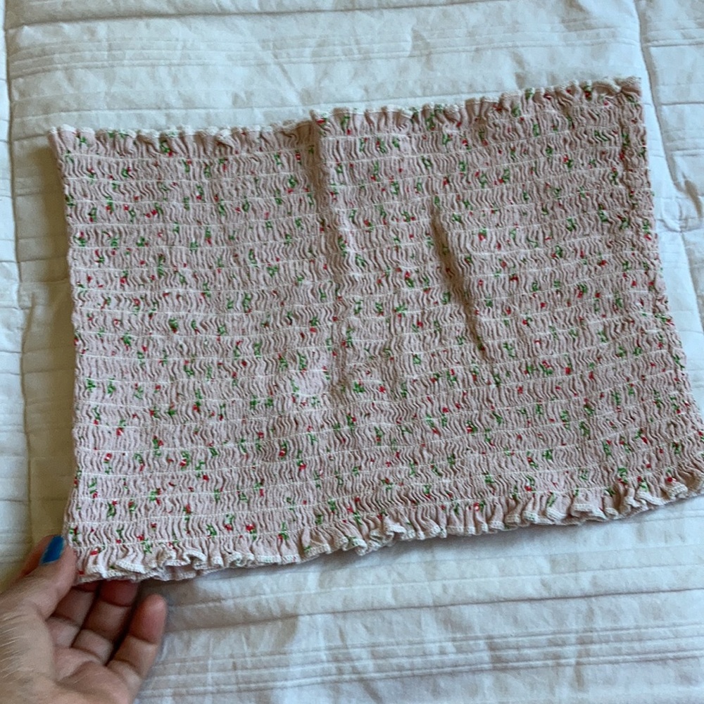 Brandy Melville stretchy floral tube top one size